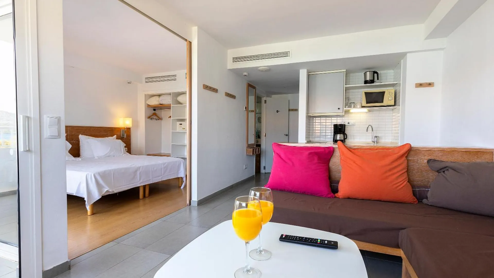 Hotel Hipotels Apartamentos Cala Bona